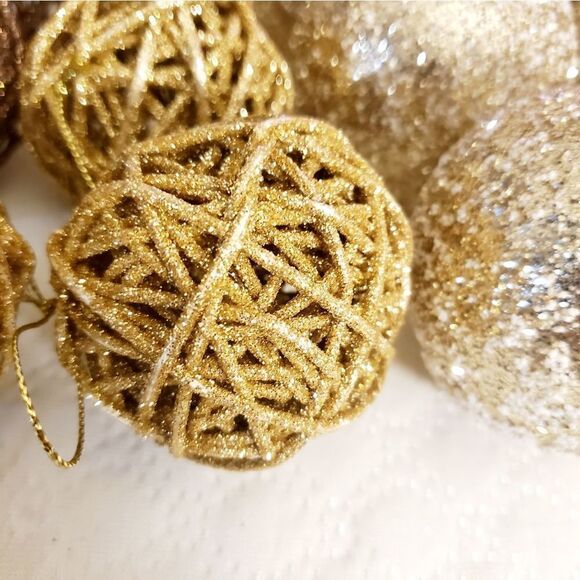 Golden Christmas 12 Ornaments Lot - Picture 5 of 7